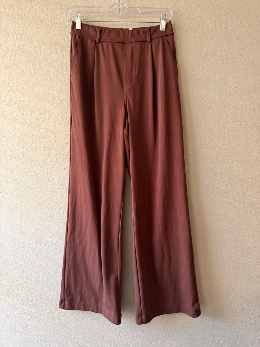 HALARA High Waist Wide-Leg Pants in Rust Small